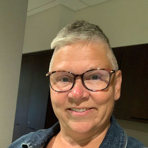 Meet your Posher, Karen